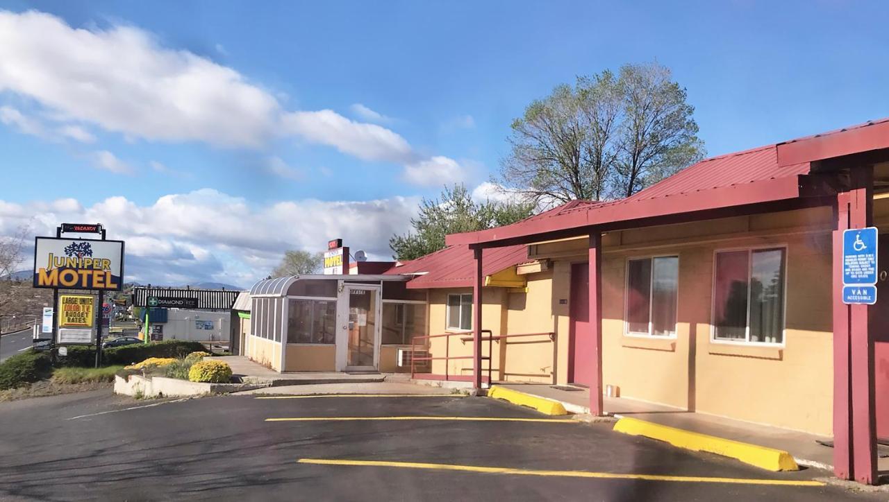 Juniper Motel Madras Exterior photo